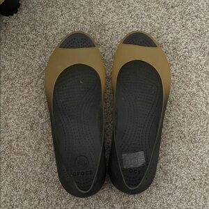 CROCS Women's Black and Tan Mules